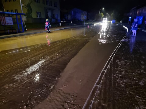 1 Meliorační příkop vedoucí od polní cesty nad Krčmaň ke Grygovské ulici nepobral velké množství vody z polí