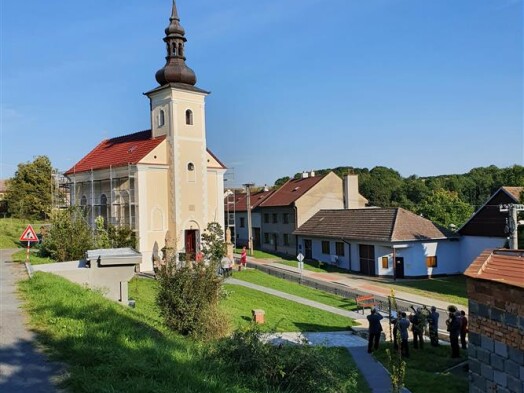 Zrekonstruovaná kaple Narození Panny Marie hostila odlomouckého světícího biskupa Mons. Josefa Hrdličku