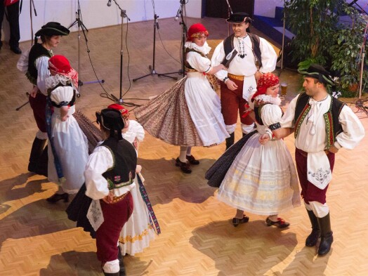 Folklórní soubor Týnečáci